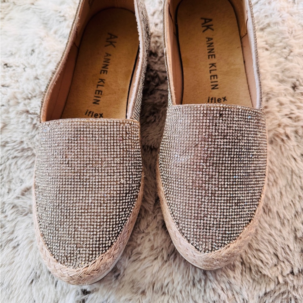 Anne Klein Sneaker Espadrille Sparkling Crystal Rhinestone iFlex Flats 8.5 Clean